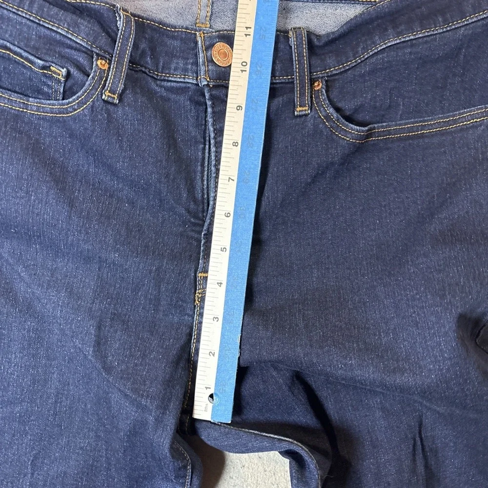 Levi Strauss 314‎ Shaping Straight Dark Denim Jeans Women 33X31